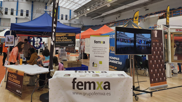 Stand de femxa en la Media Maratón Ciudad de Salamanca Stand de femxa en la Media Maratón Ciudad de Salamanca