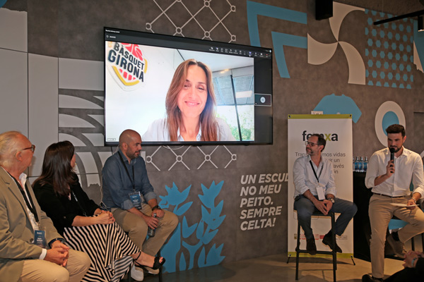 Mesa de debate en el Forum Celta Femxa sobre patrocinio deportivo. Mesa dos en el Forum Celta Femxa