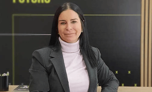 El Mundo | A veces buscamos fuera un talento que ya está en la empresa