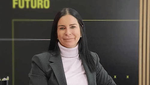 El Mundo | A veces buscamos fuera un talento que ya está en la empresa